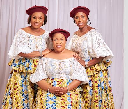 Daughters of Glorious Jesus Yɛdi Adeɛ (Afro) ft. E'mPraise Inc. 